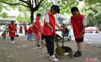 从课堂到岗位 青少年暑期职业体验感受劳动荣光
