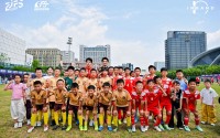 徐嘉余等名将现身黄龙体育中心 助阵中国时尚体育季